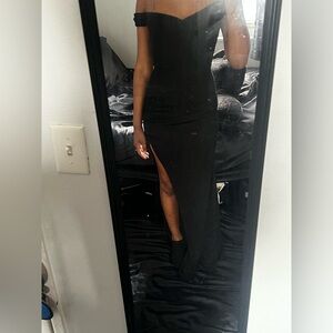 Windsor Black One Shoulder Gown